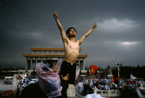 (c) Stuart Franklin / Magnum Photos