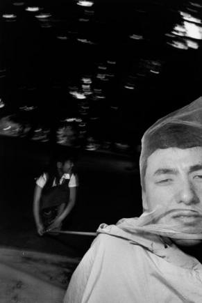 (c) Bruce Gilden / Magnum Photos