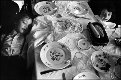 (c) Richard Kalvar / Magnum Photos