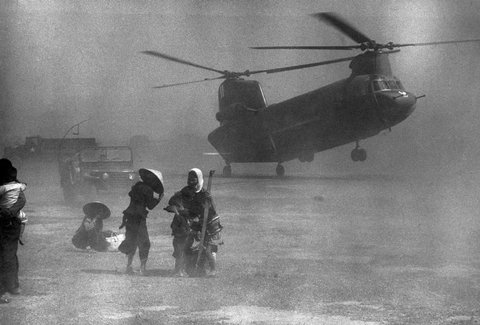 (c) Philip Jones Griffiths  / Magnum Photos