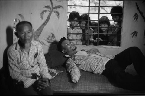 (c) Philip Jones Griffiths / Magnum Photos