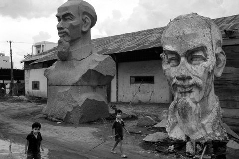 (c) Philip Jones Griffiths / Magnum Photos