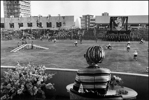 (c) Marilyn Silverstone / Magnum Photos